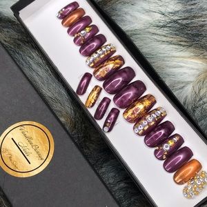 Press on nails 🍷 Style: Wine please